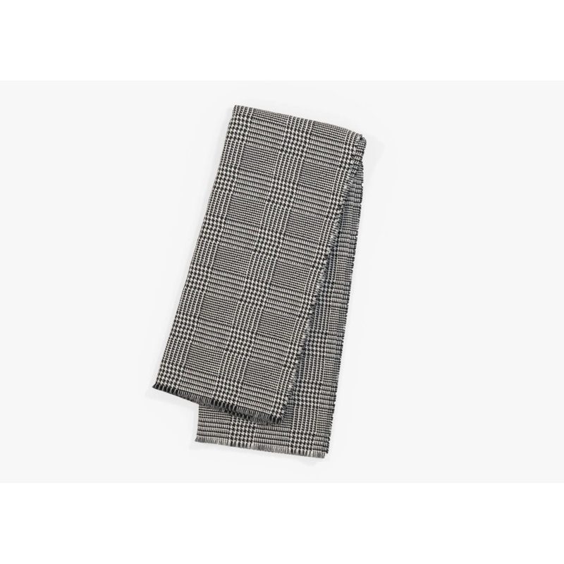 Bug Shield Outdoor Throw Blanket, Gray/White Houndstooth, 50" W x 60" L