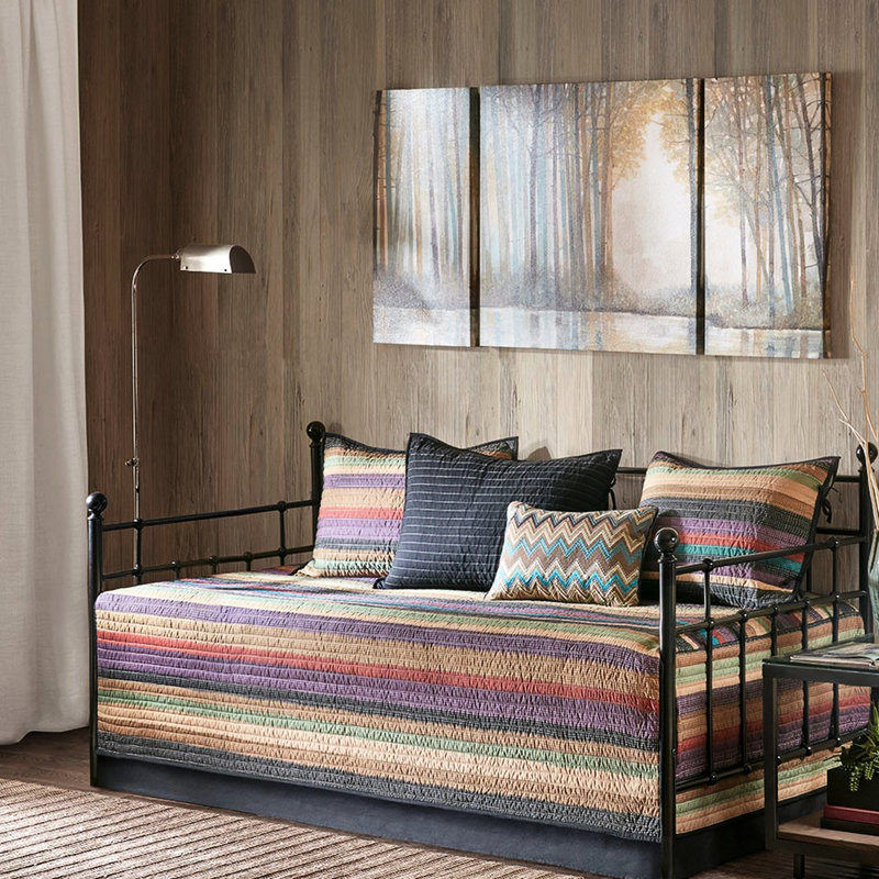 Housse de lit de jour 6 pièces, conception réversible à rayures multiples, matelas simple, housse, 3 taies décoratives, coussin décoratif, laver facilement 6 pièces, ajustement du matelas, comprend une jupe de lit, 1 lavable à la machine
