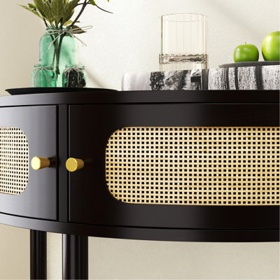 Table de bout unique en demi-lune avec porte coulissante en rotin, console élégante en demi-cercle avec 2 armoires de rangement en rotin et tablette inférieure pour le salon, la chambre à coucher, le bureau, le couloir (vert)
