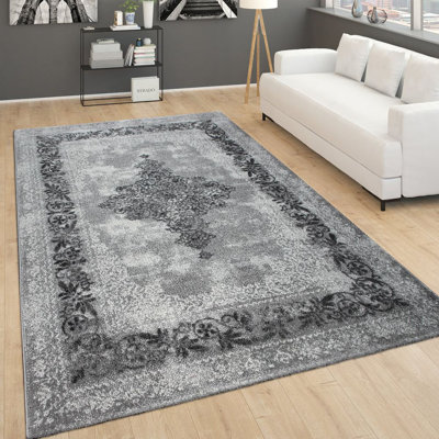 Quinnwood Oriental Area Rug