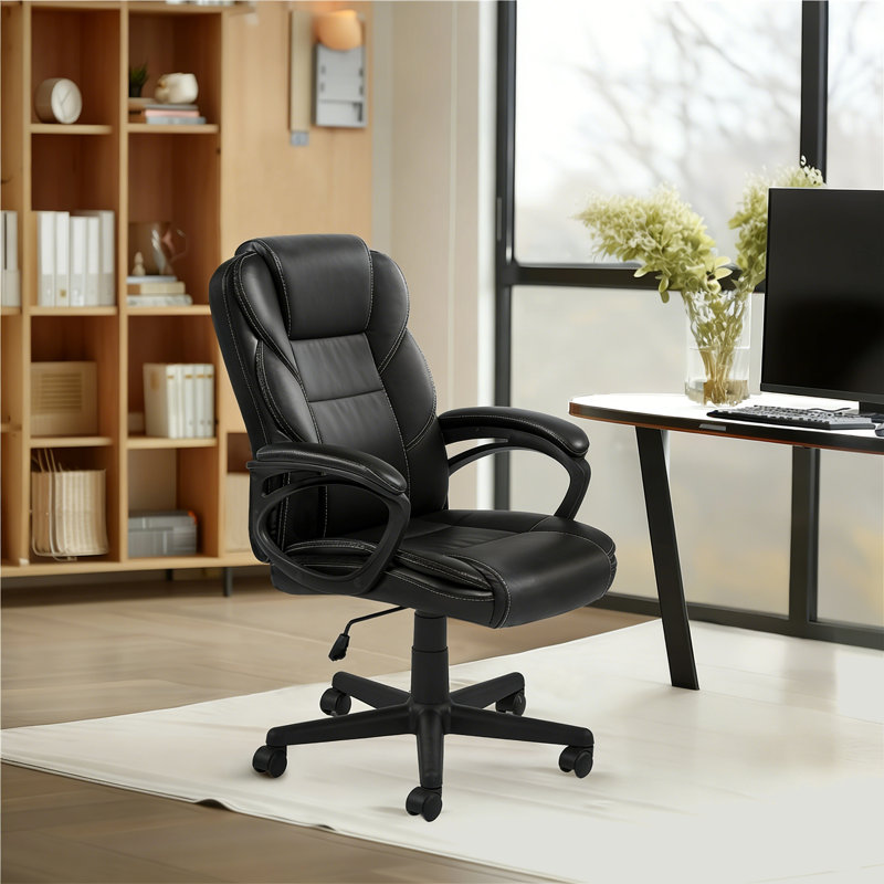 Yaheetech Executive Chair, Black