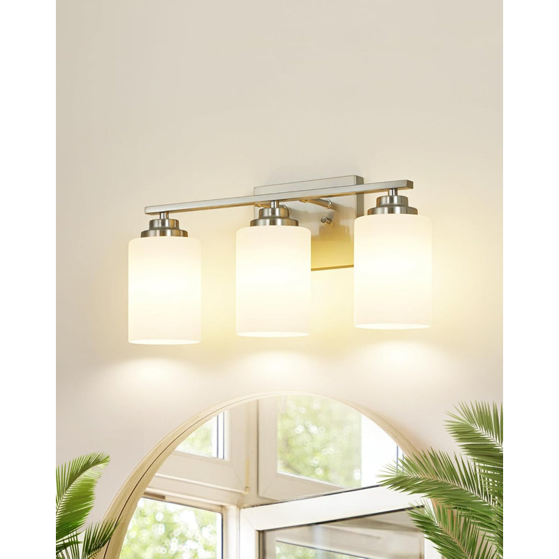 Applique murale 3 lumières pour salle de bain en nickel brossé avec abat-jour en verre laiteux pour éclairage de miroir