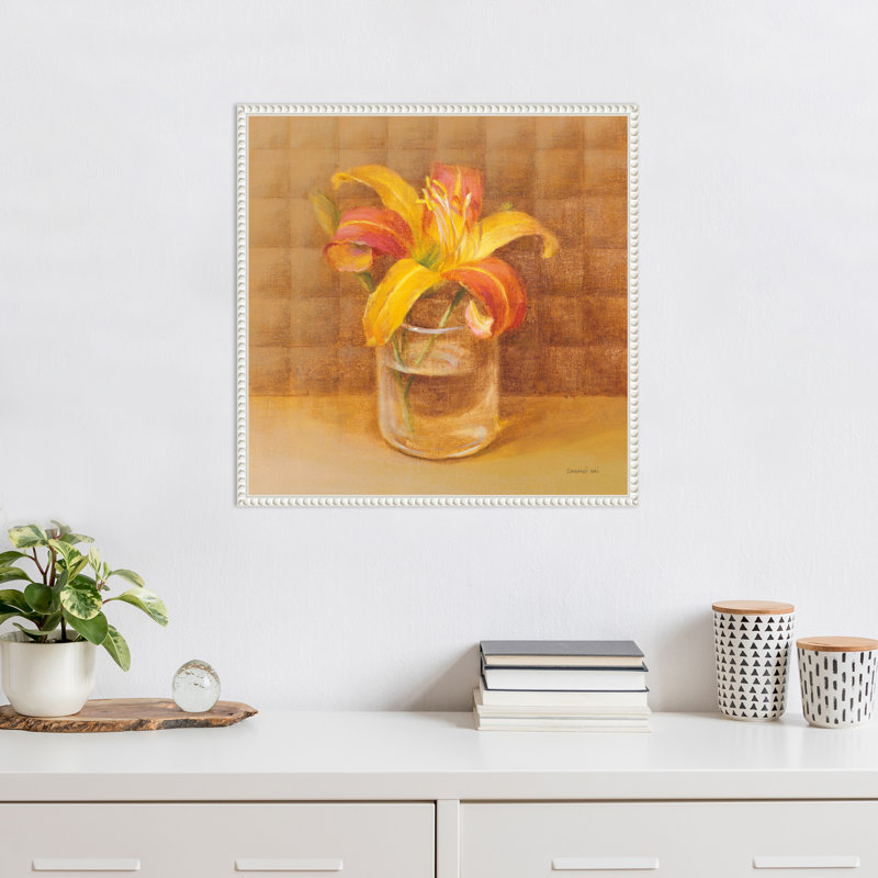 «Lily in Glass» par Danhui Nai, reproduction d'art sur toile encadrée, H 22 po x l 22 po