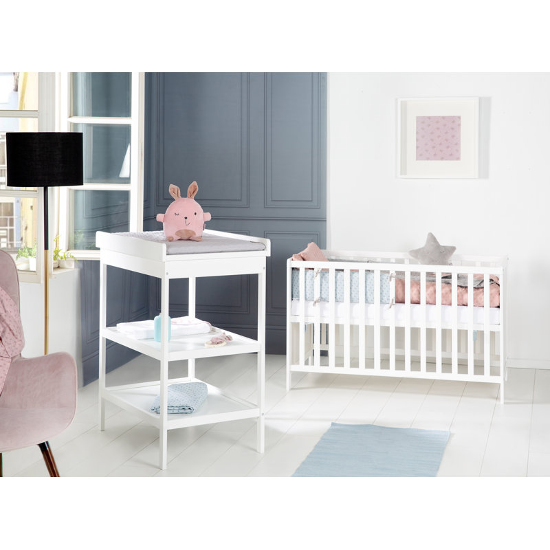 Mick Changing Table