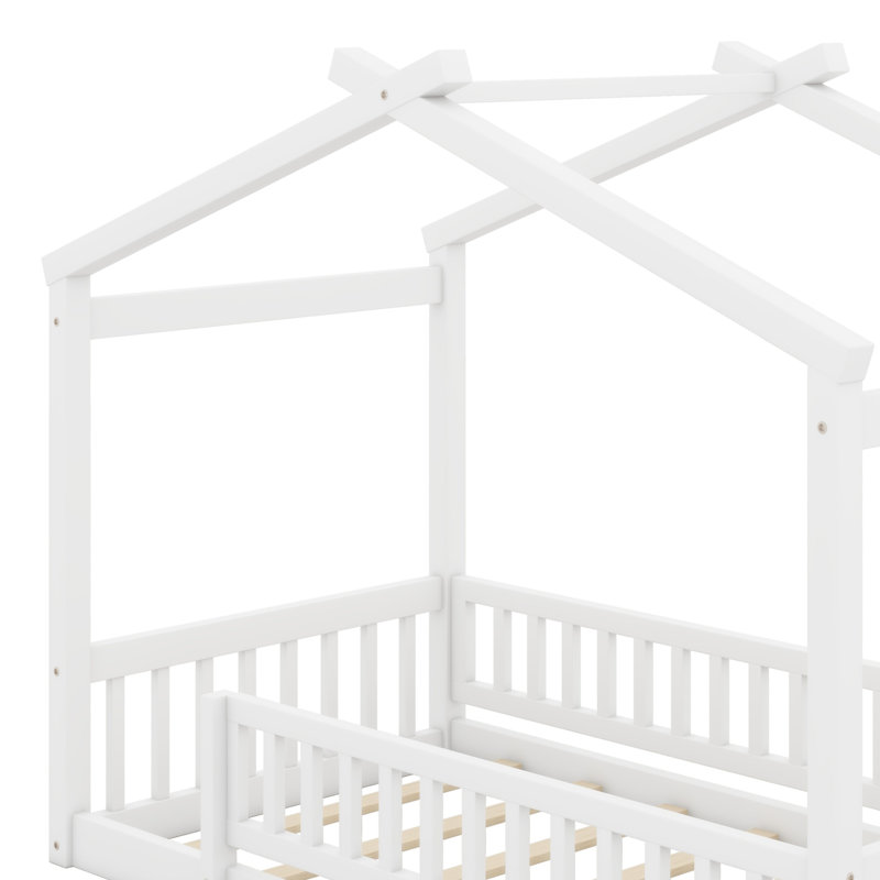 Structure de lit en bois avec clôture, blanc