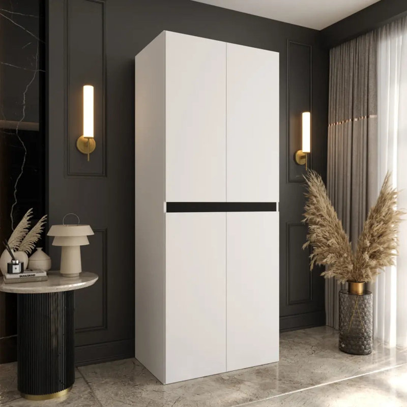 Chantis Wardrobe