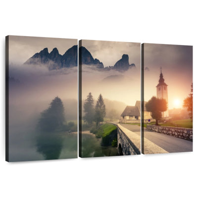 Paysage de brume matinale