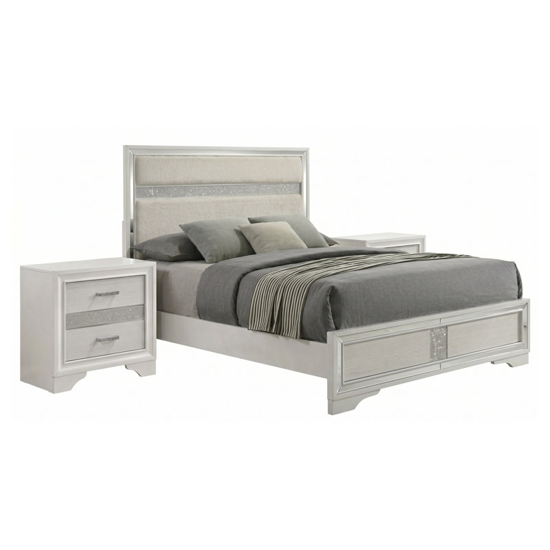 Ensemble de chambre à coucher Isadora blanc Queen 3 pièces avec lit à panneaux rembourrés et deux tables de chevet