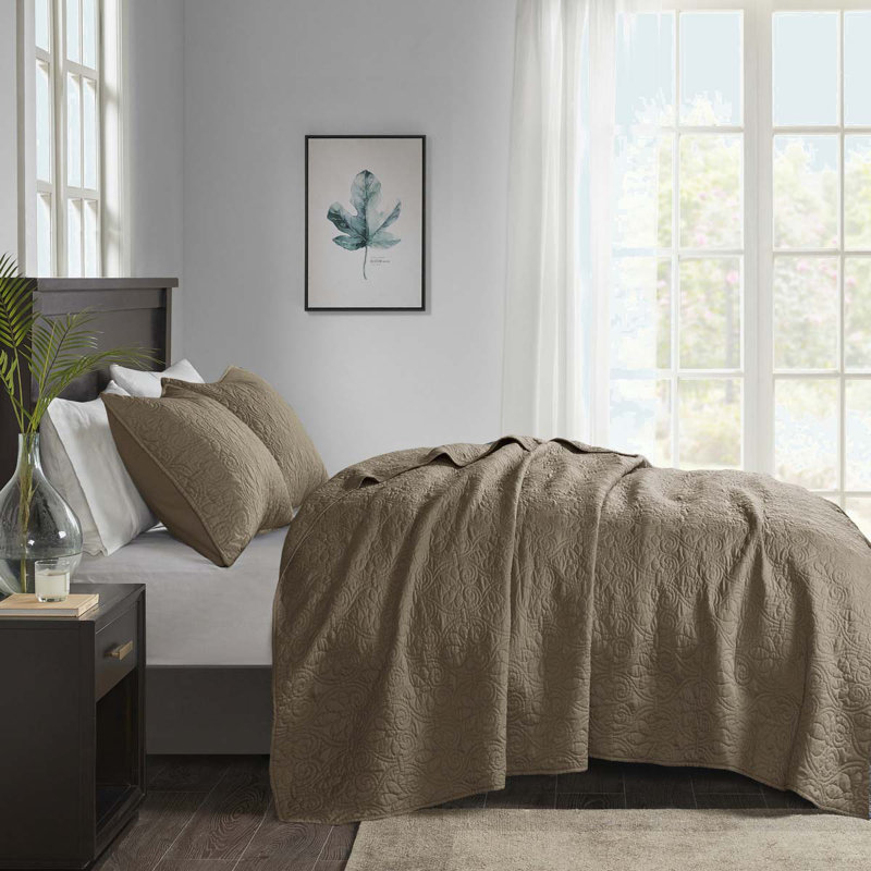 Reversible Set, Mocha, King Quilt + 2 Standard Pillow Shams