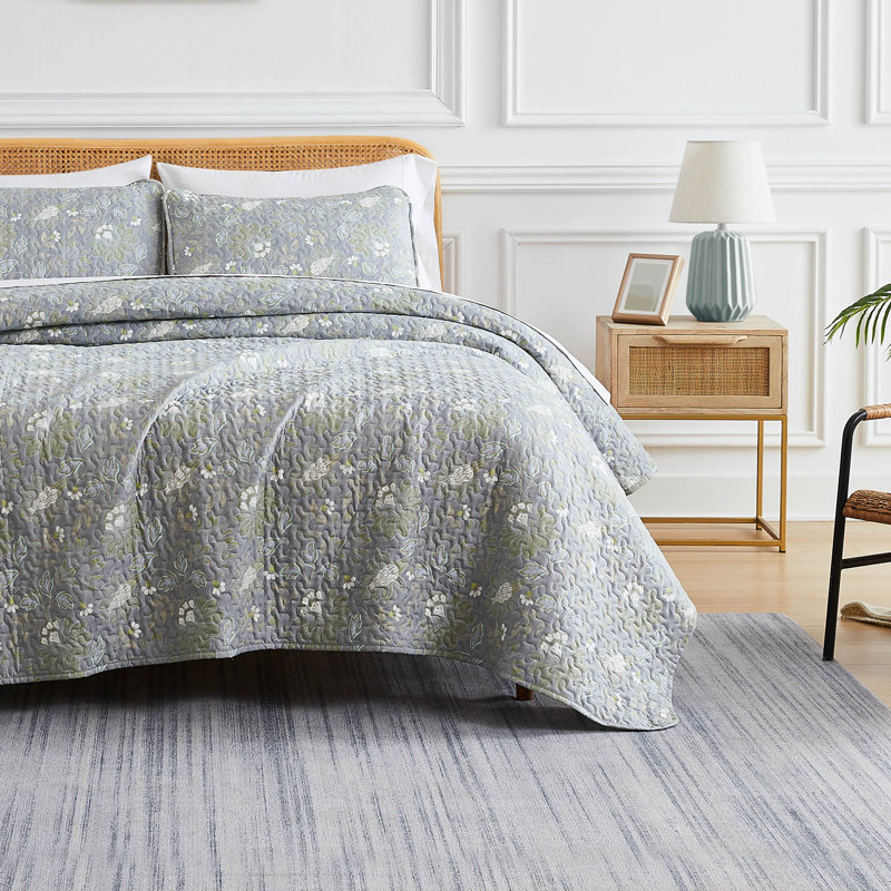Boho Paisley Collection Infinite Blossom Microfiber Quilt Set, Full/Queen Quilt + 2 Standard Shams