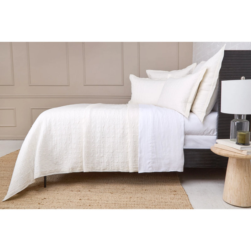 Owen Sham, Standard, Cream