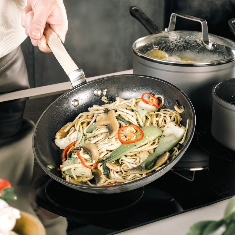 Commichef  4-Piece Cookware Set, Black