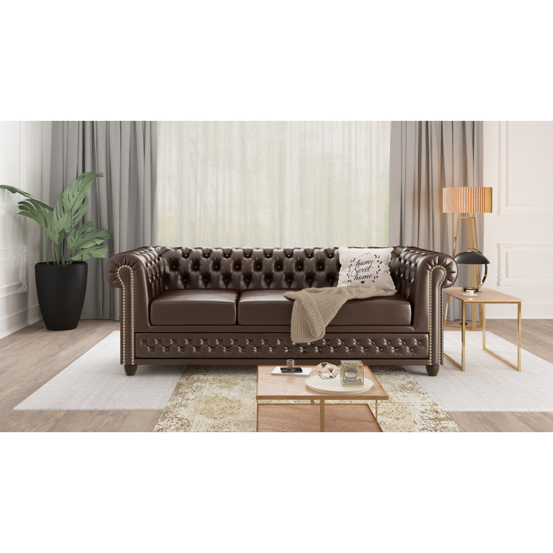 Chesterfield Erra Sofa 3 Sitzer mit Schlaffunktion aus Veganem Leder mit Holzfüßen