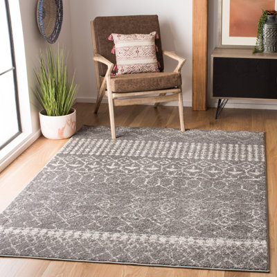 Manriquez Geometric Area Rug