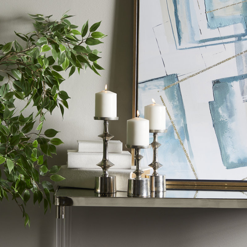Aluminum Metal Pillar Decorative Candle Holder Set, Silver