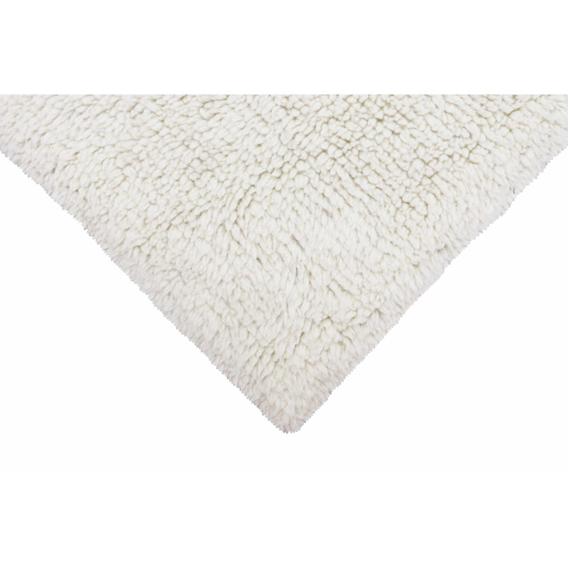 Sheep Of The World Hand Tufted Wool Area Rug in Sheep White, Rectangle 2'7" x 4'7"