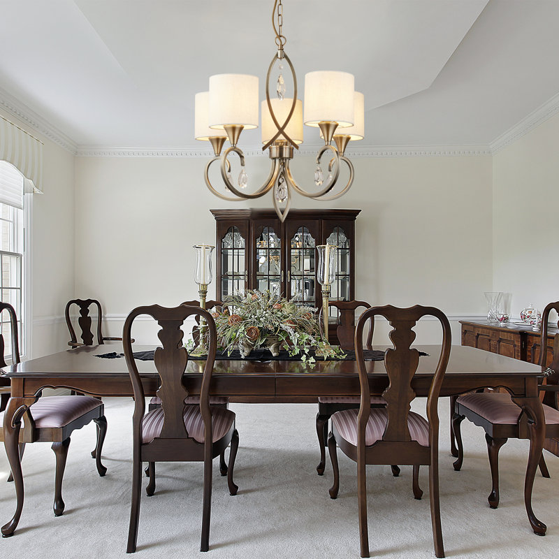 Lustre traditionnel à 5 lumières Sangerfield