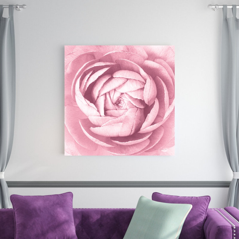«Pale Pink Ranunculus Crop», photographie sur toile tendue, H 36 po x l 36 po