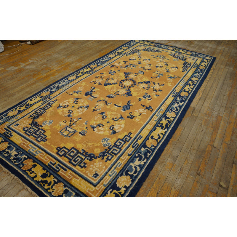 Hand Knotted Wool Floral Area Rug in Pink