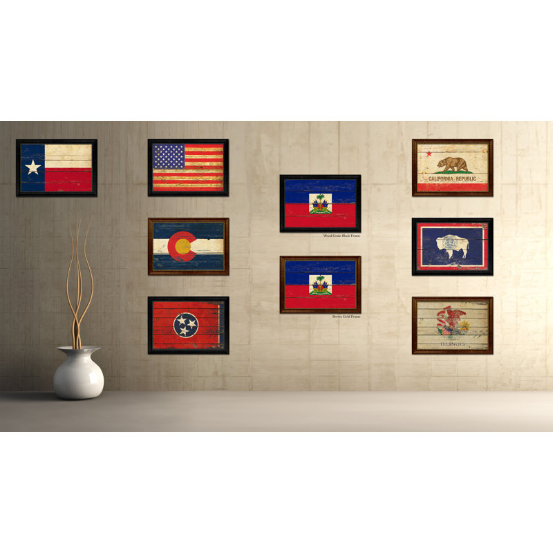 Drapeau du pays d'Haïti, reproduction sur toile encadrée, H 21 po x l 30 po x P 1 po, Encadrement brun
