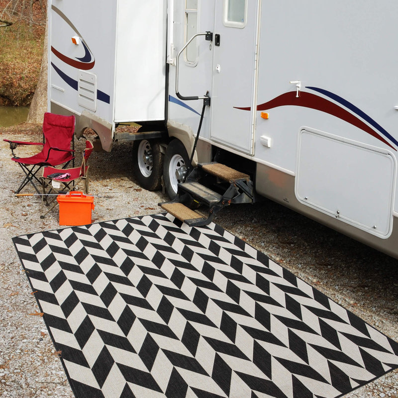 Ecology Collection Geometric Indoor / Outdoor Area Rug, Rectangle 200 x 290cm