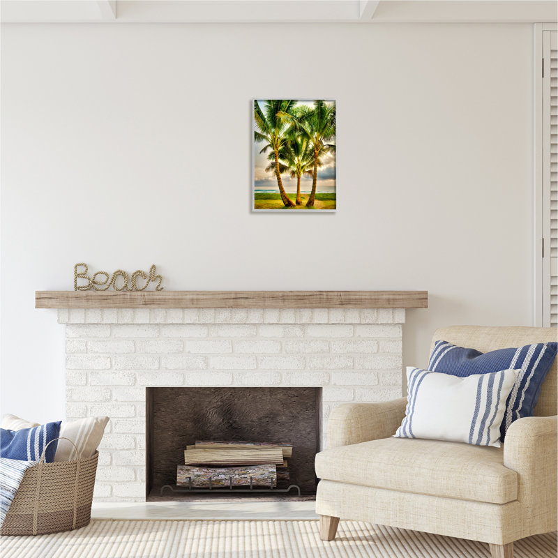 «Three Palm Trees On Beach» encadré sur bois par Dennis Frates, peinture, H 20 po x l 16 po x P 1,5 po