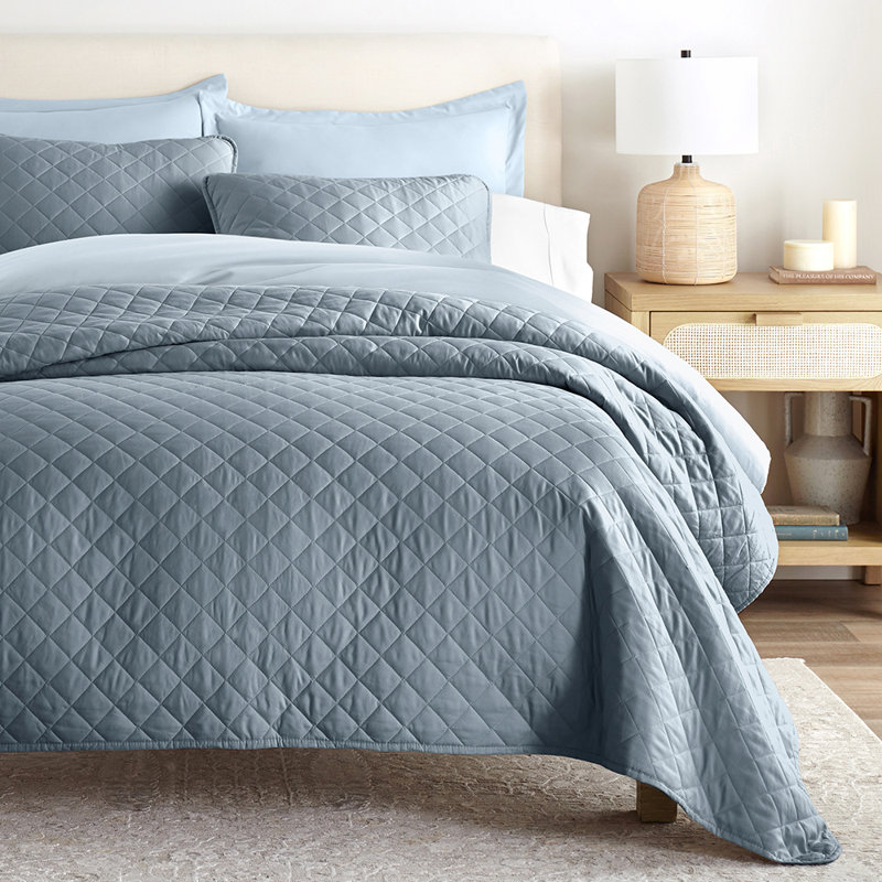 Ensemble de courtepointe Becky Cameron, Bleu gris, Courtepointe très grand et 2 très grandes taies 