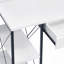 Bureau, bureau avec tablettes ouvertes et huche-685492052