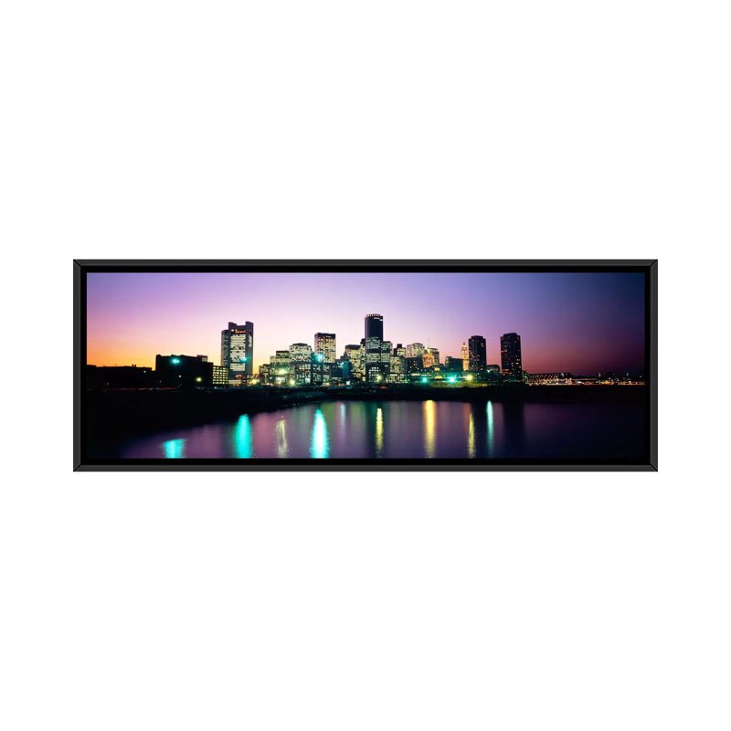 « immeubles allumés au crépuscule boston », reproduction de photo sur toile, H 20 po x l 60 po x P 1,5 po
