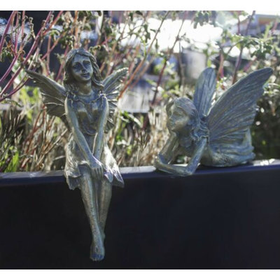Arcuri Plastic Garden Statue