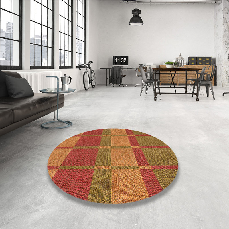Geometric Indoor Rug, Round 7'