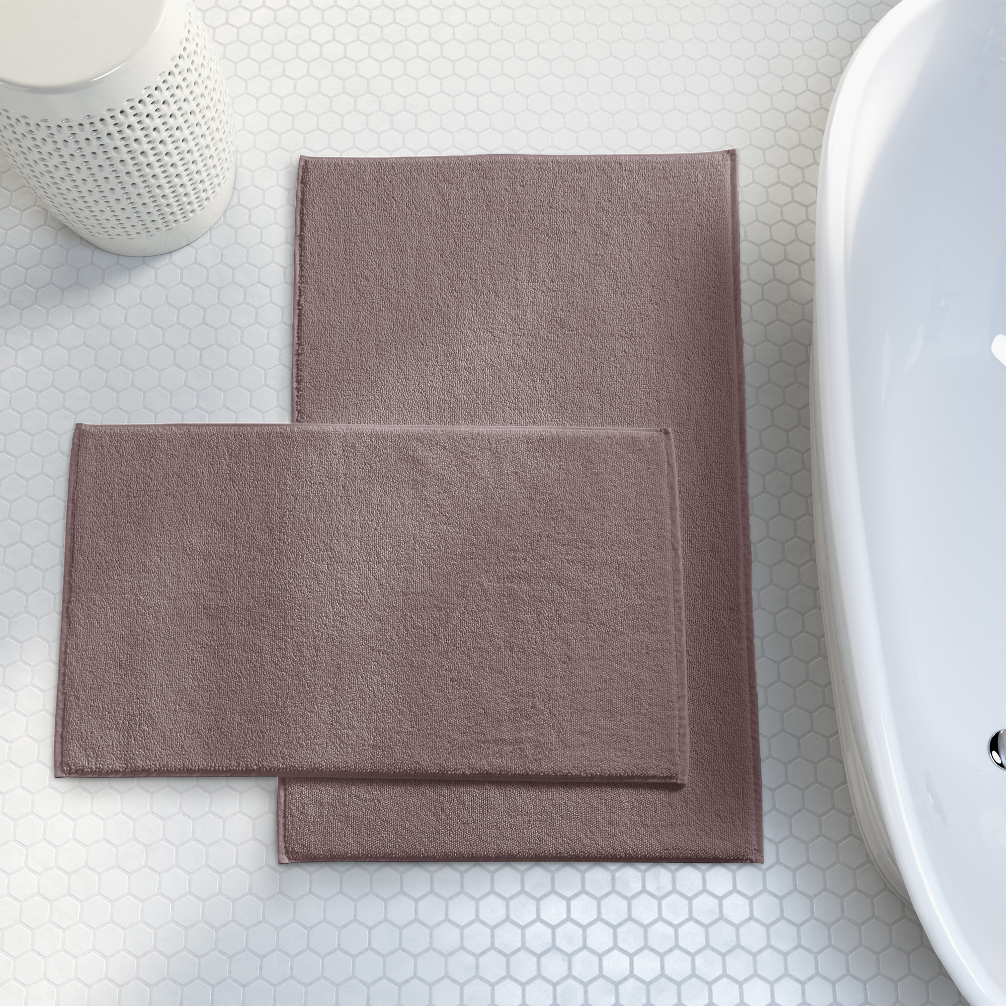 Linden - Bath Mat Bath Mat, Aubergine, 20" W x 32" L