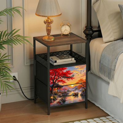 Table de chevet avec station de recharge intégrée, table de chevet à 2 tiroirs avec ports USB et prises électriques, tablette ouverte, table de chevet noire pour chambre ou salon, motif paysage d'automne avec arbres rouges et dorés et rivière paisible