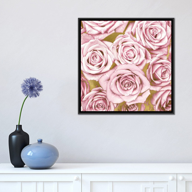 «Pink Roses on Gold», impression sur toile, H 18 po x l 18 po x P 1,5 po, Toile avec cadre noir, Pas de tapis