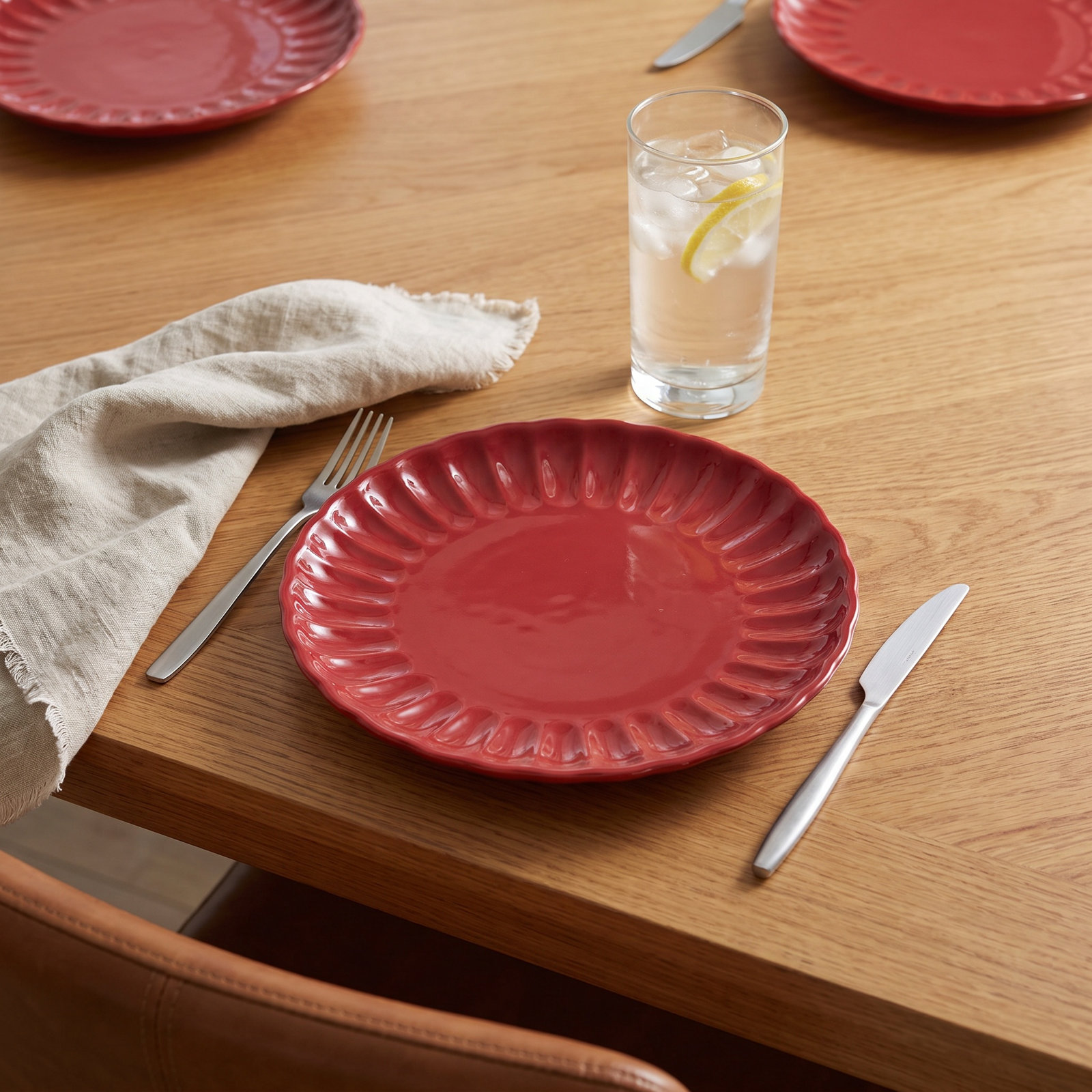 Plate, 1.13" H x 10.63" W x 10.63" D