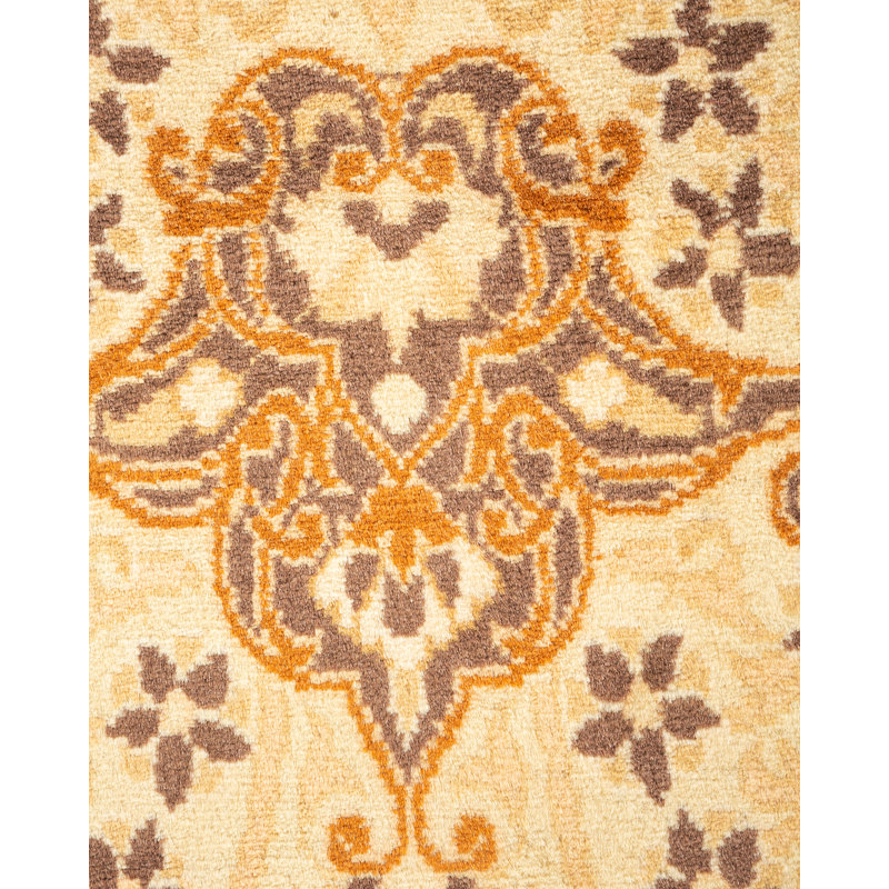 Classic One-of-a-Kind 4'7" x 7'6" Hand Knotted Area Rug