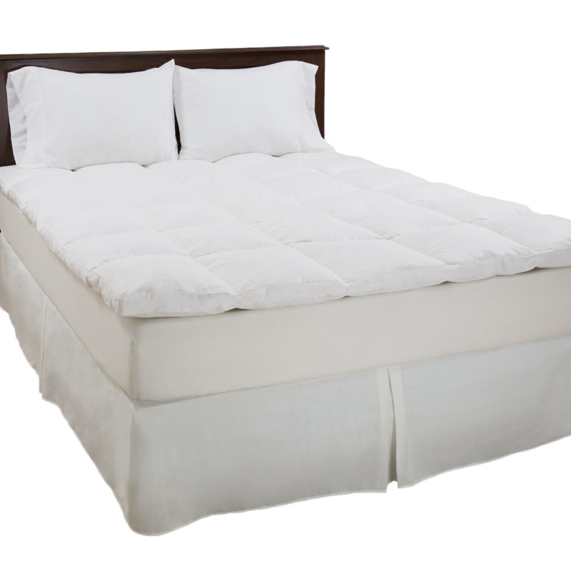 Mattress Protector - 2-Inch Duck Feather Gusset Mattress Pad for Beds - 233 Thread Count Mattress Cover by Lavish Home, Queen