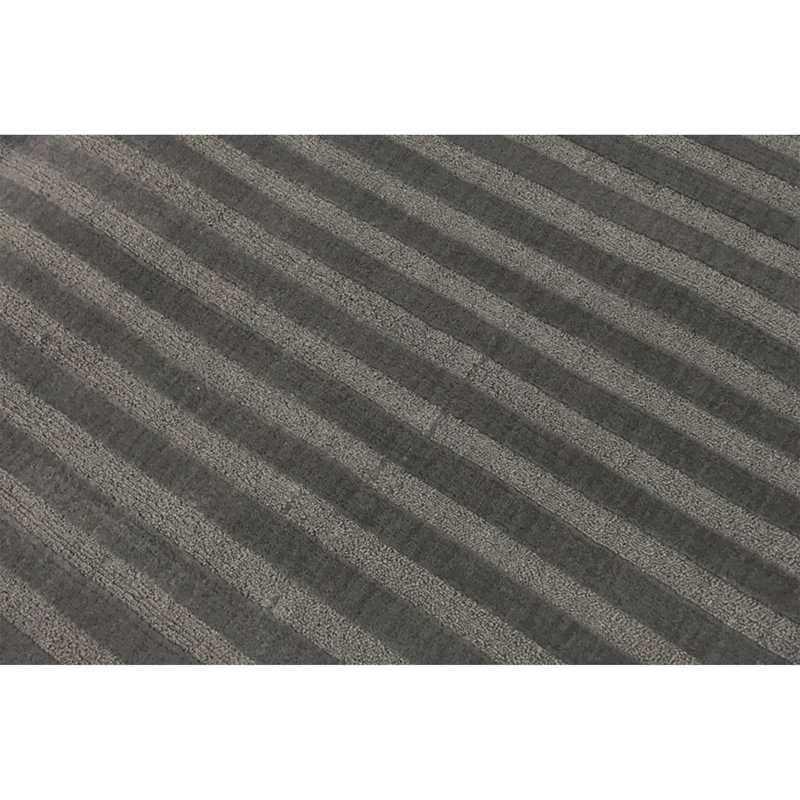 Tapis gris foncé noué à la main de haute qualité