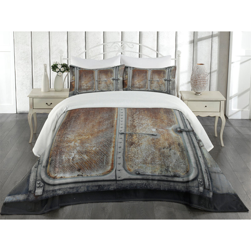 King Size Industrial Train Design Quilted Coverlet Set