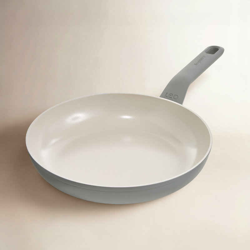 Poêle à frire anti-adhésive BergHOFF Leo Balance, aluminium recyclé, 10", Gris