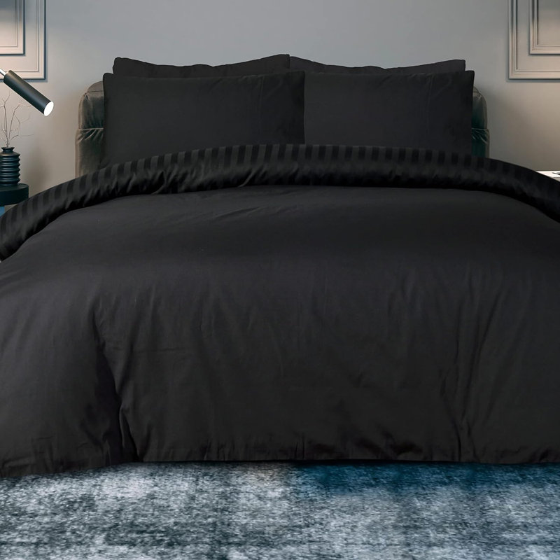 Single Stripe Duvet Set, Super King Duvet Cover + 2 Standard Pillowcases, Black