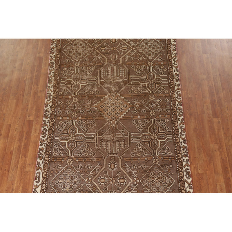 Tapis brun géométrique 6 x 9