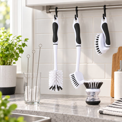 Ensemble de 7 brosses de cuisine en nylon 7 po avec poignées en plastique et 3 brosses de paille de longueur différente