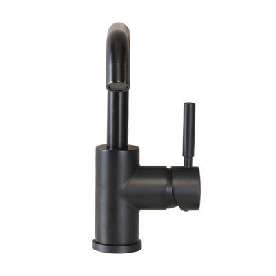 Cigno Single Hole Bathroom Faucet with Drain Assembly