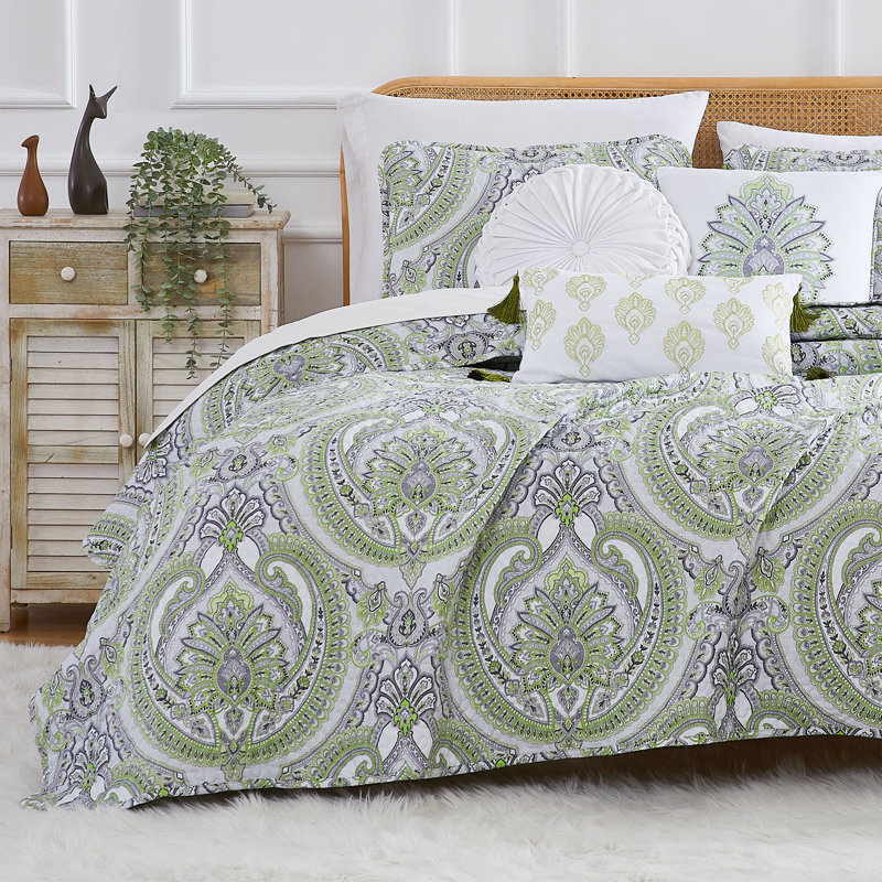 Pure Melody Microfiber Bohemian Paisley 6-Piece Oversized Quilt Set by Southshore Fine Linens, Green