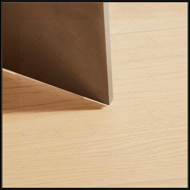 Table basse ronde, Brun