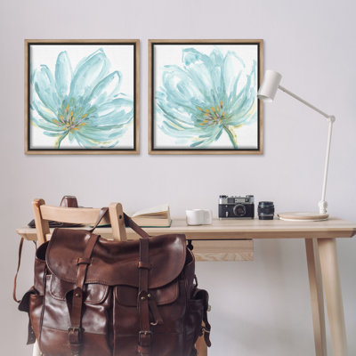 «Blue Blossoms On White» par June Erica Vess, 2 pièces sur toile