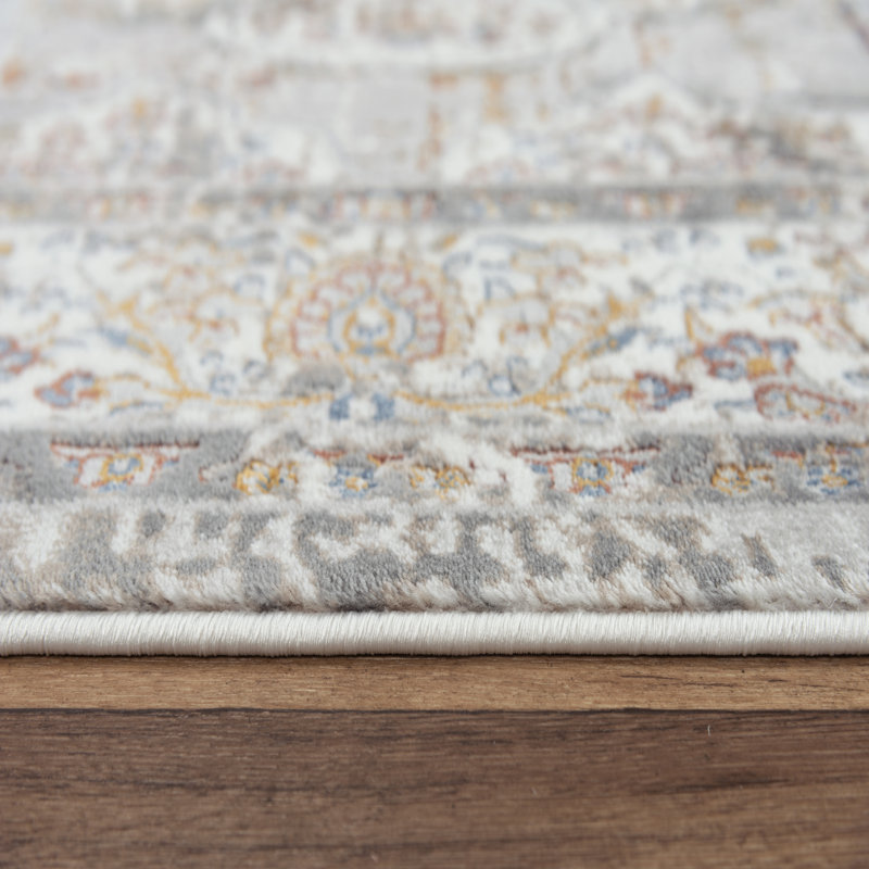 Tapis oriental ivoire et gris, Rectangle 5 pi 3 po x 7 pi 6 po