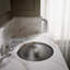 Lavabo de salle de bain ovale encastré en métal avec trop-plein Bachata-13641249