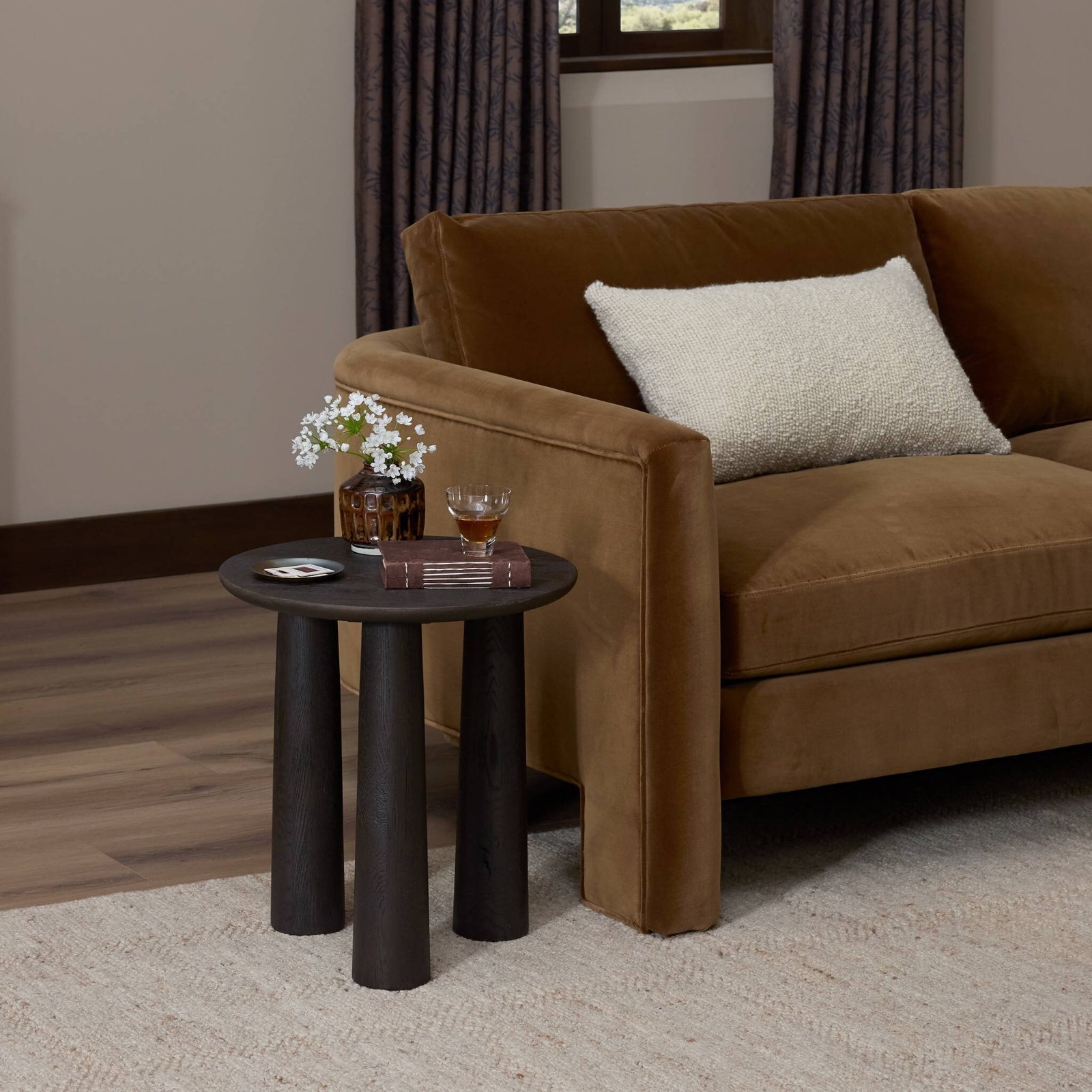 Geof 18" Oak Nesting End Tables